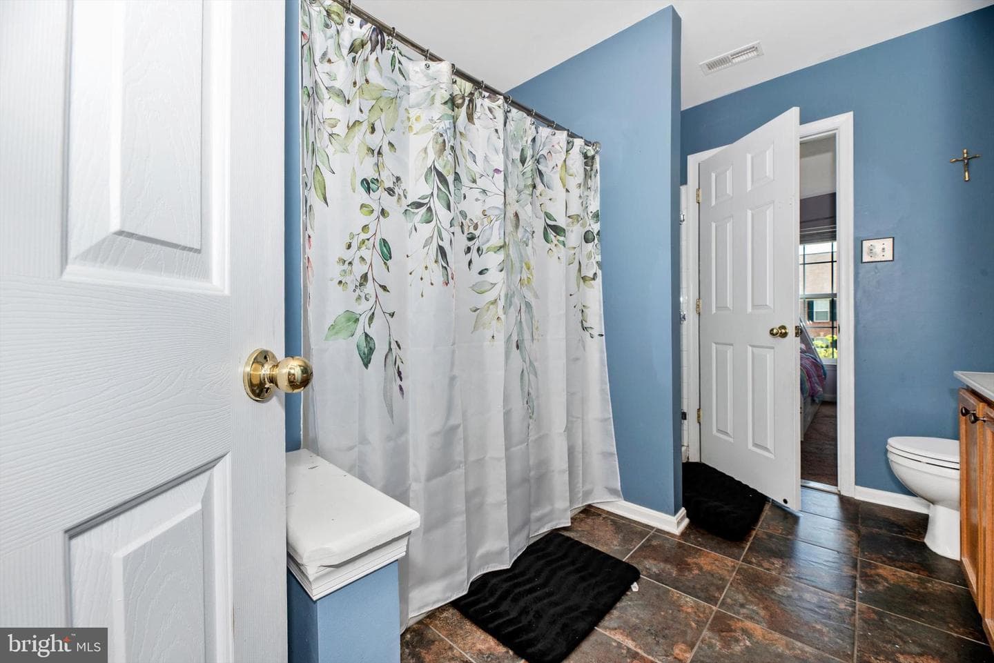 605 Tivoli Road photo 17