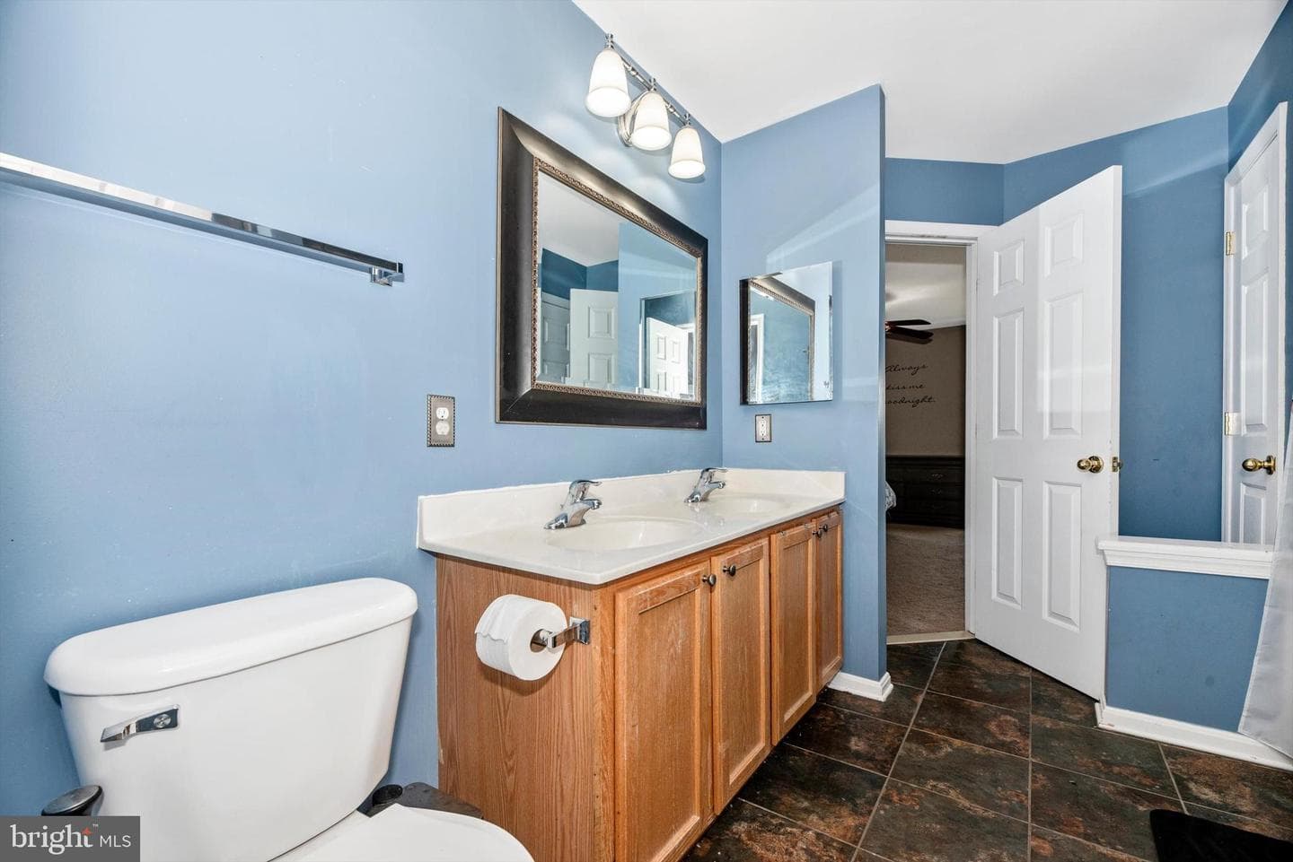 605 Tivoli Road photo 18