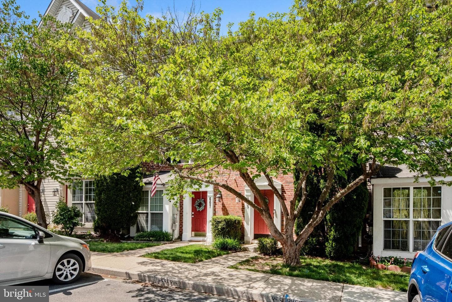 605 Tivoli Road photo 2