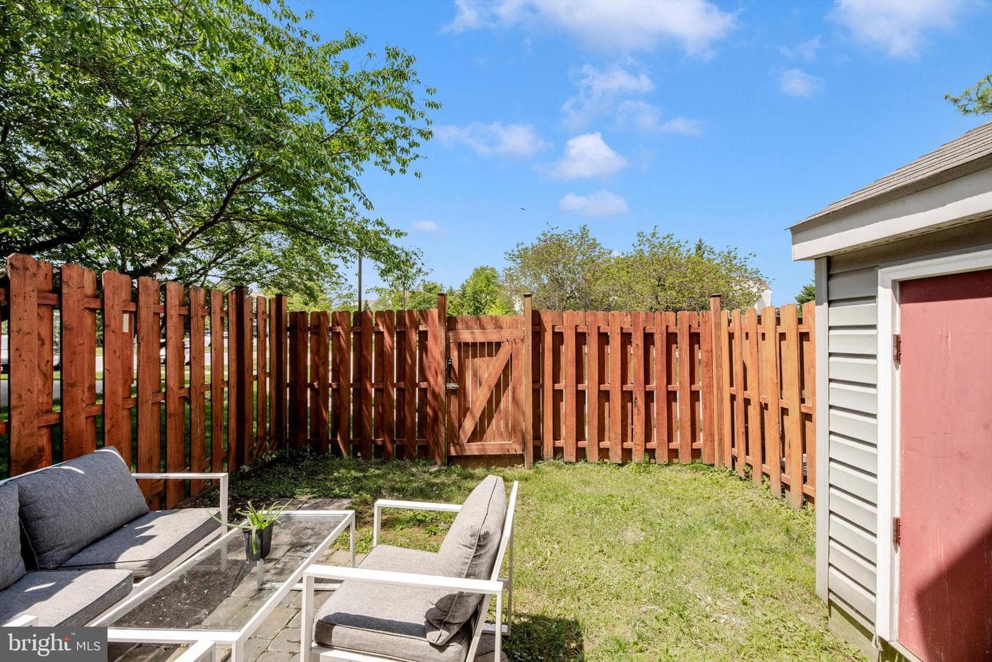 605 Tivoli Road photo 28