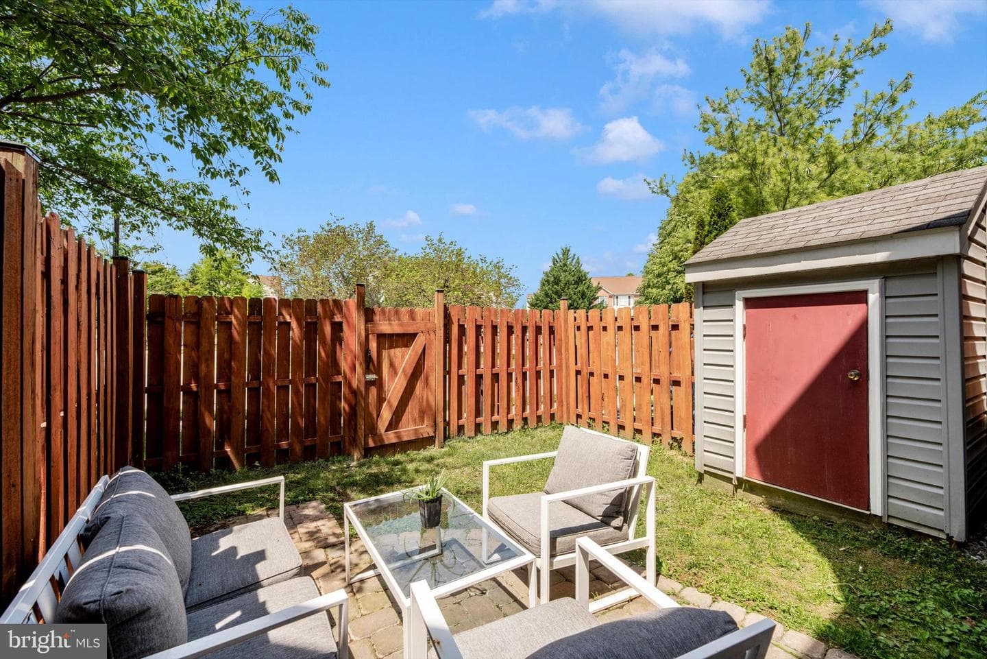 605 Tivoli Road photo 29
