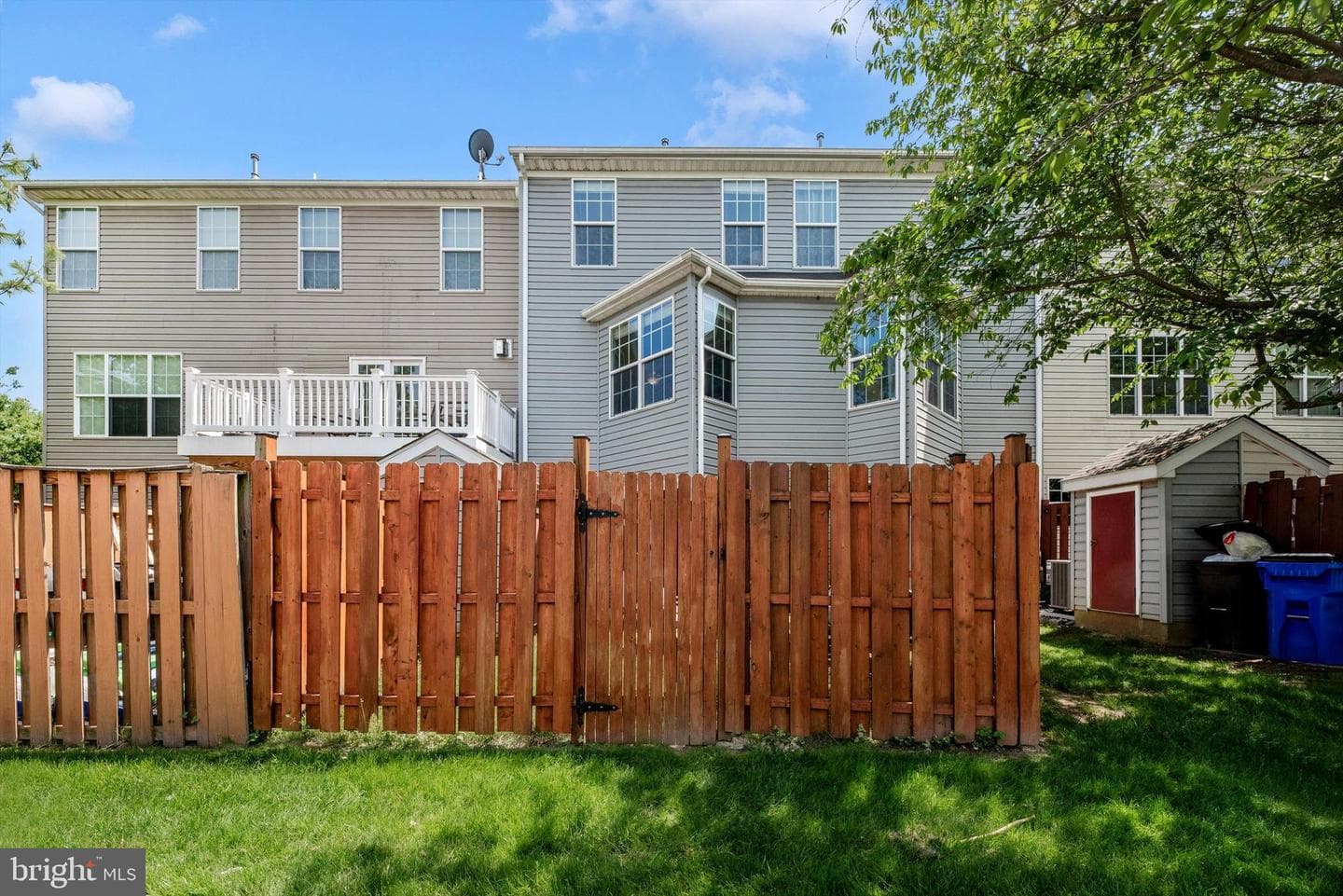 605 Tivoli Road photo 30