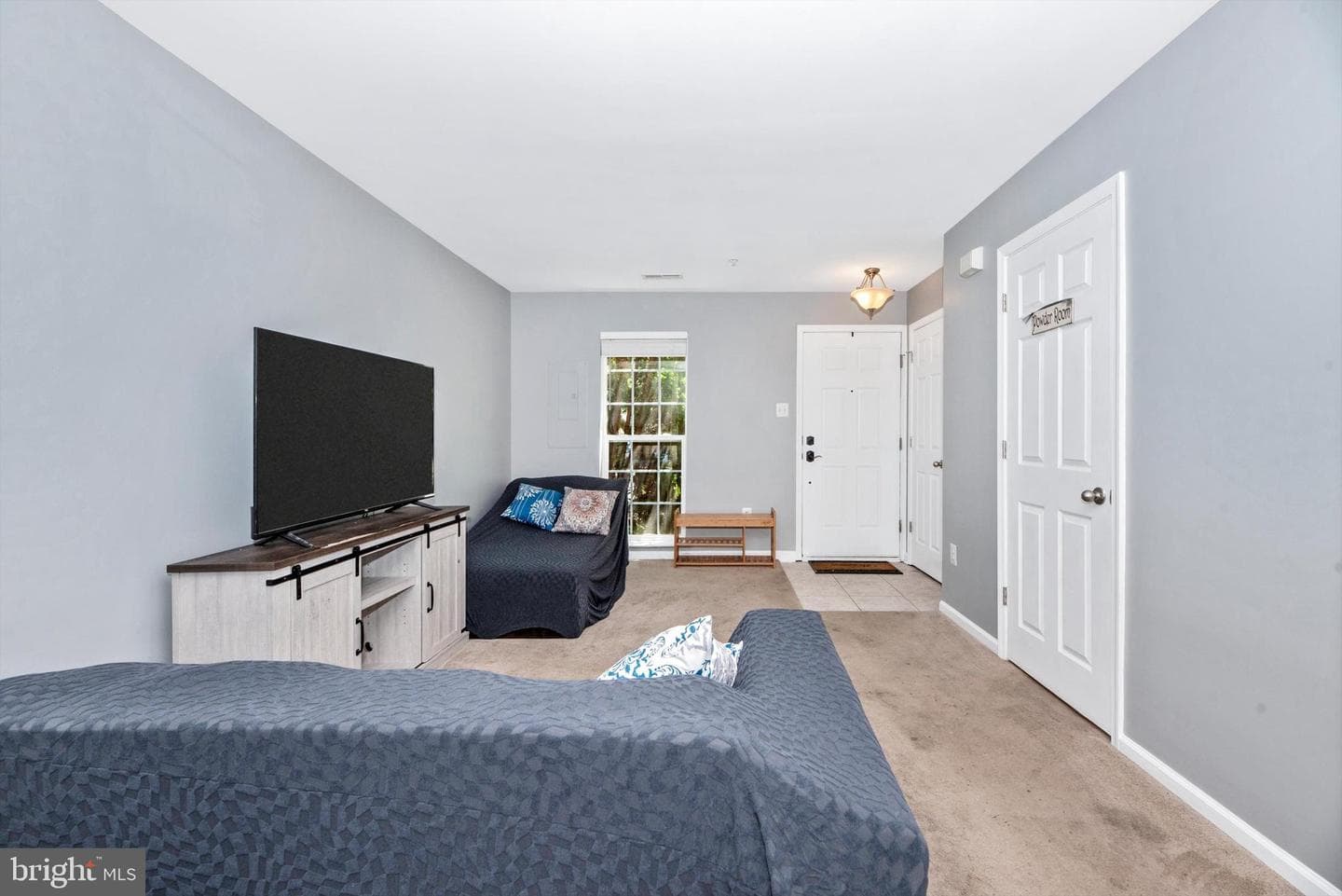 605 Tivoli Road photo 4