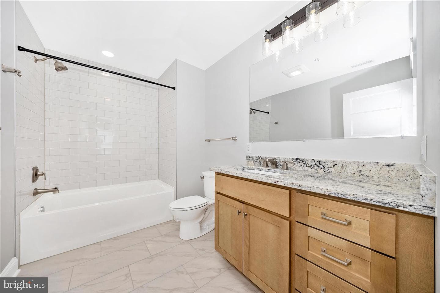 109 W 13th Street photo 42
