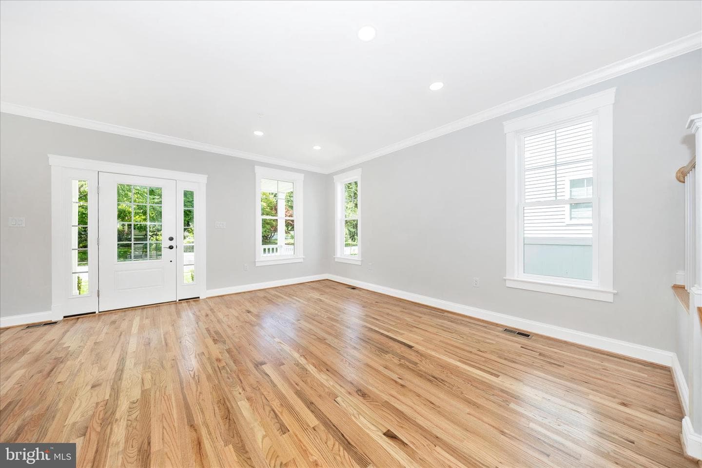 109 W 13th Street photo 8