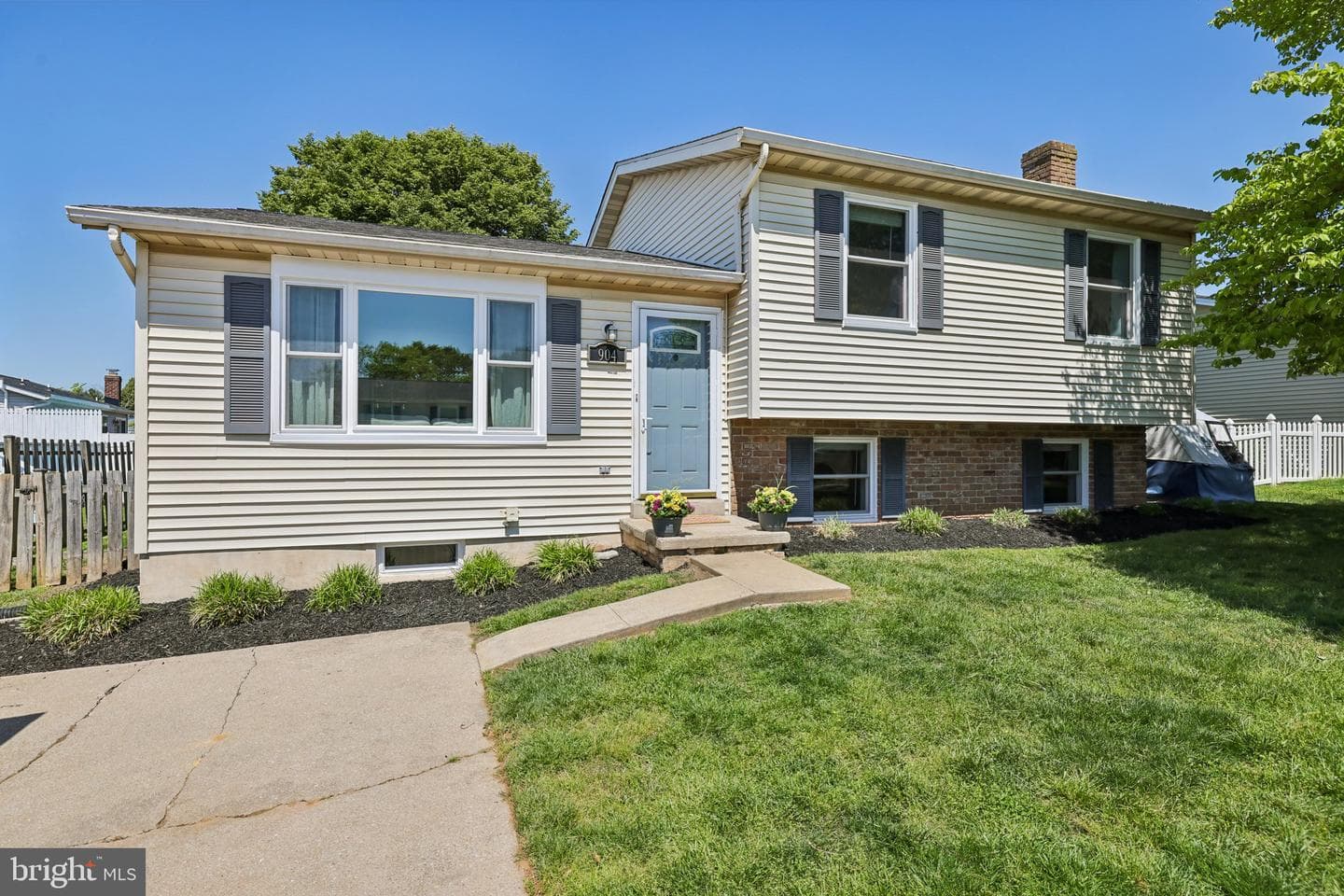 904 Horizon Road