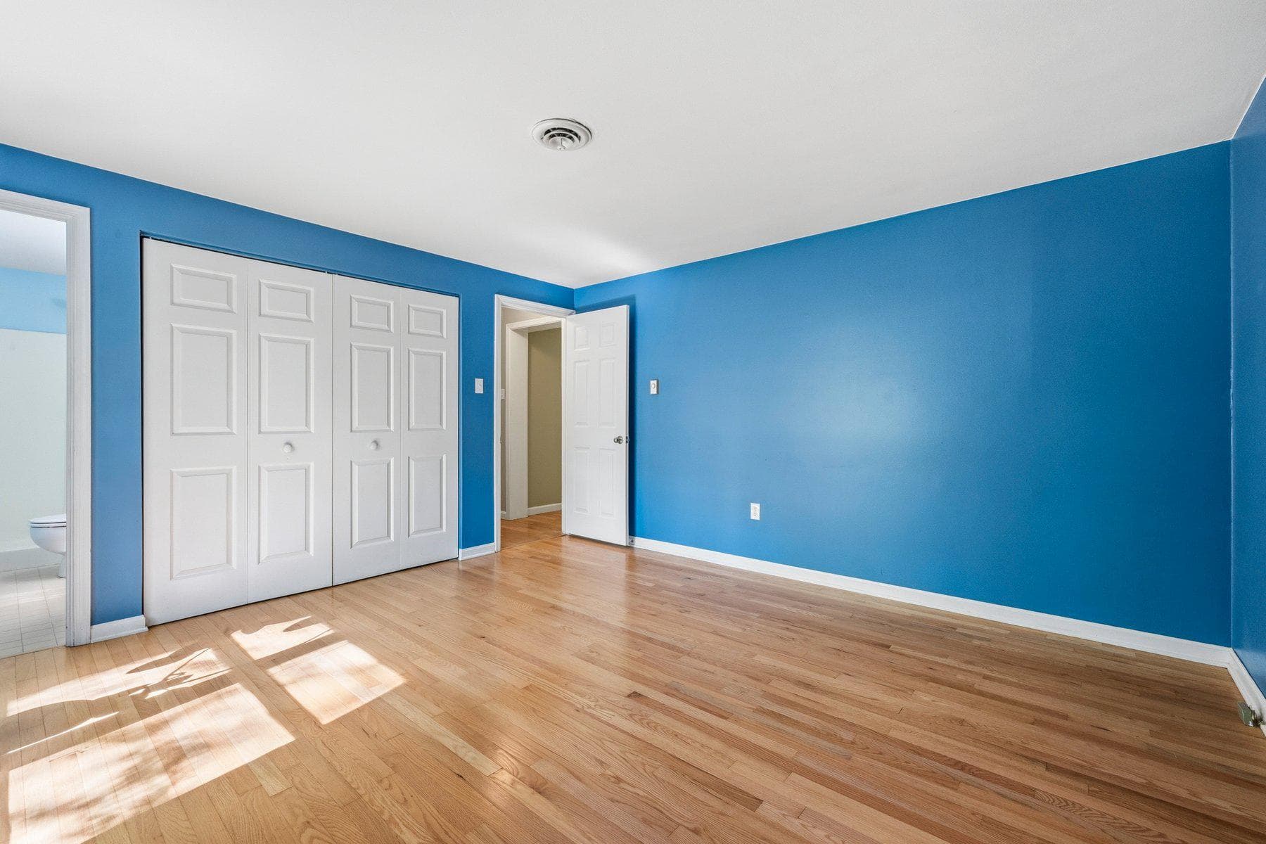 10820 Gambrill Park Road photo 14