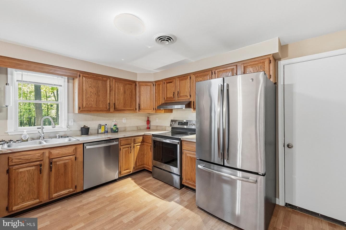 10820 Gambrill Park Road photo 16