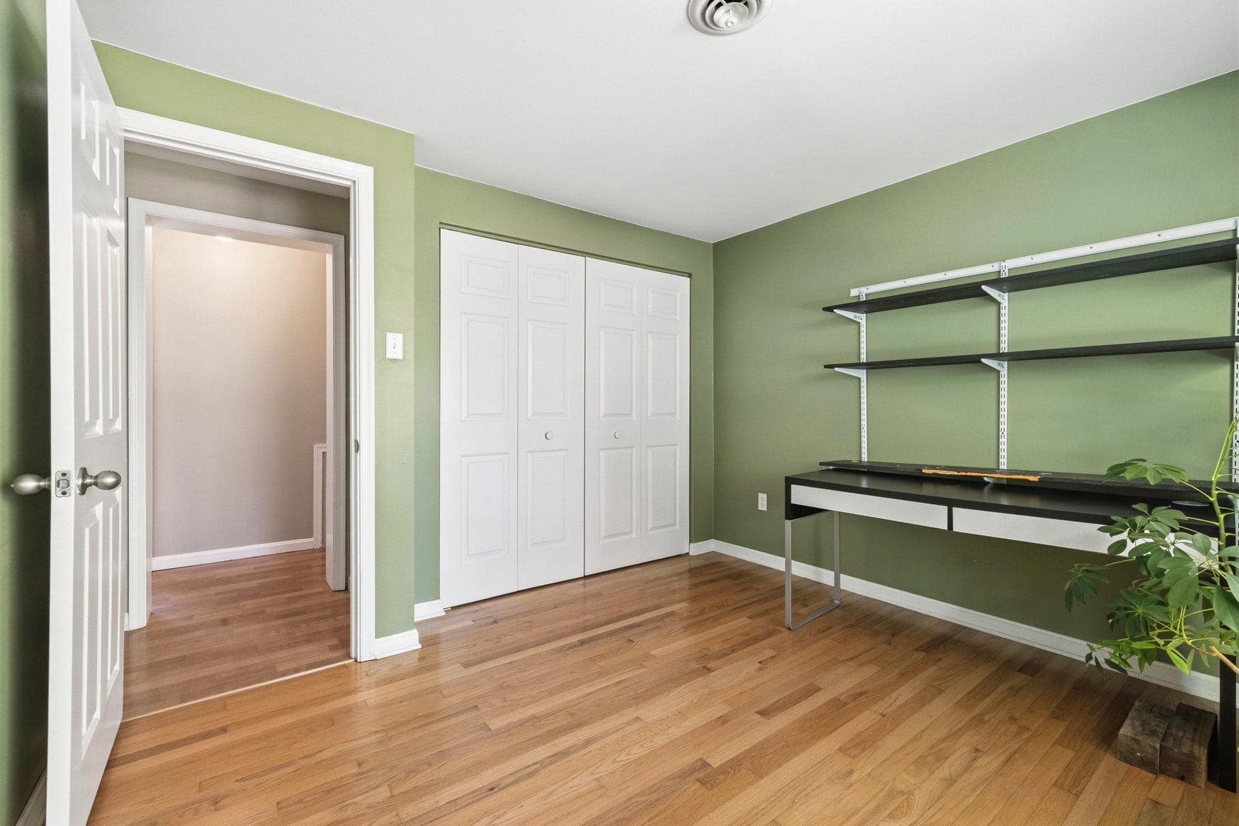 10820 Gambrill Park Road photo 28