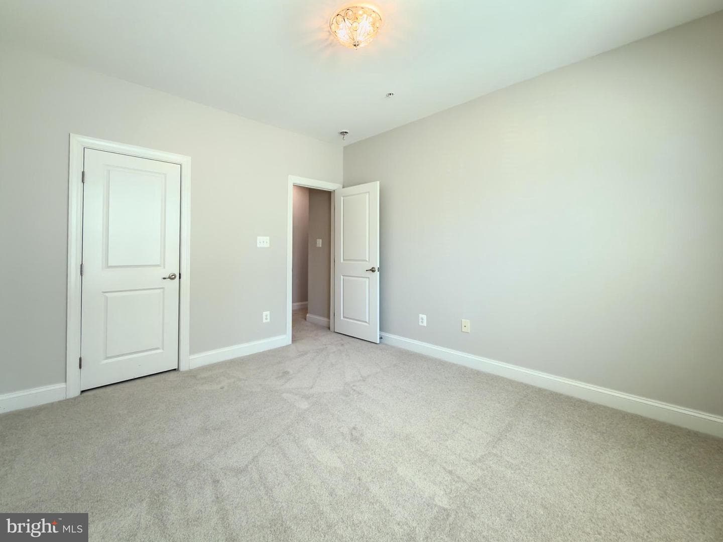 9555 Hyde Place photo 22