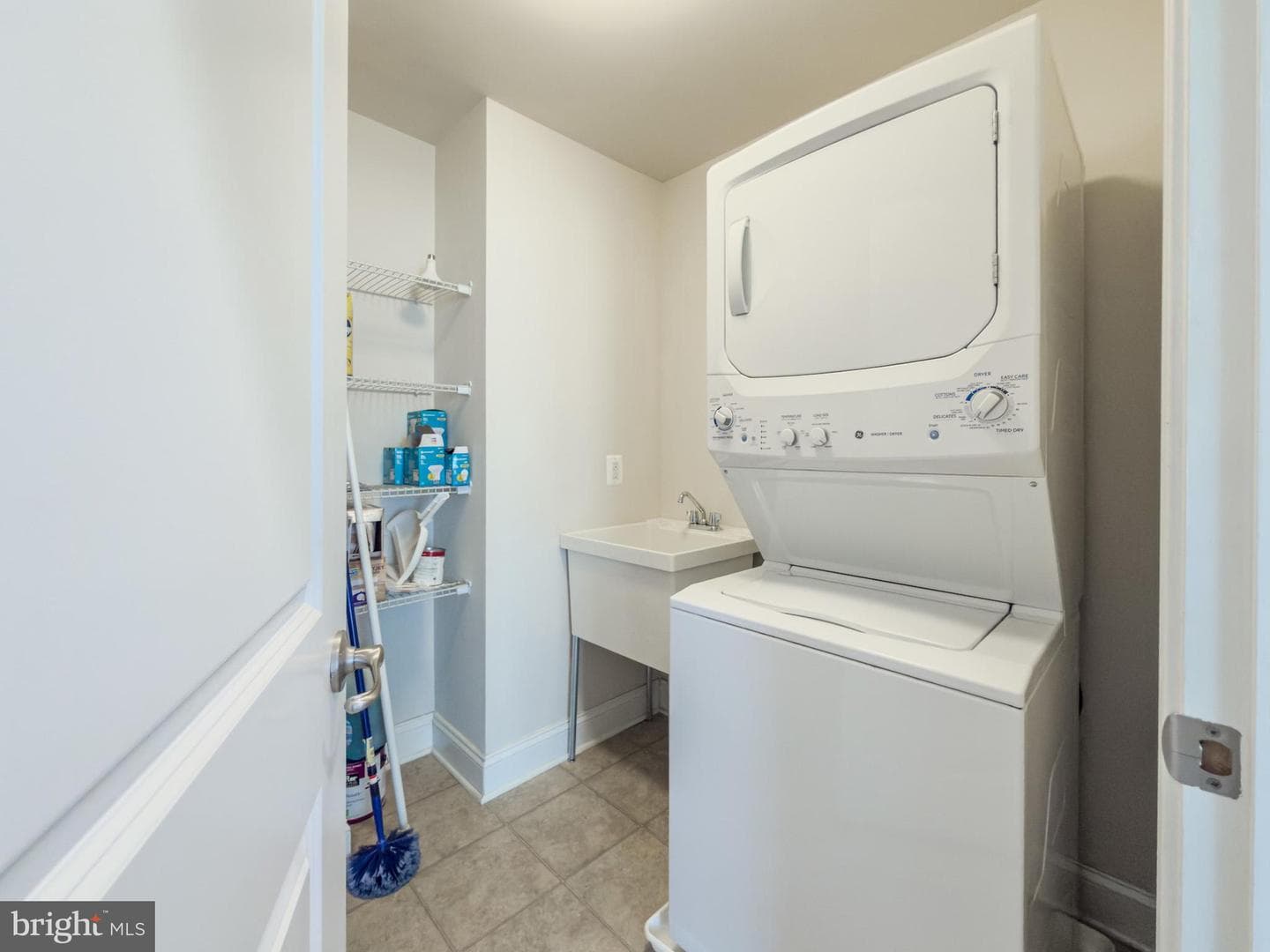 9555 Hyde Place photo 30