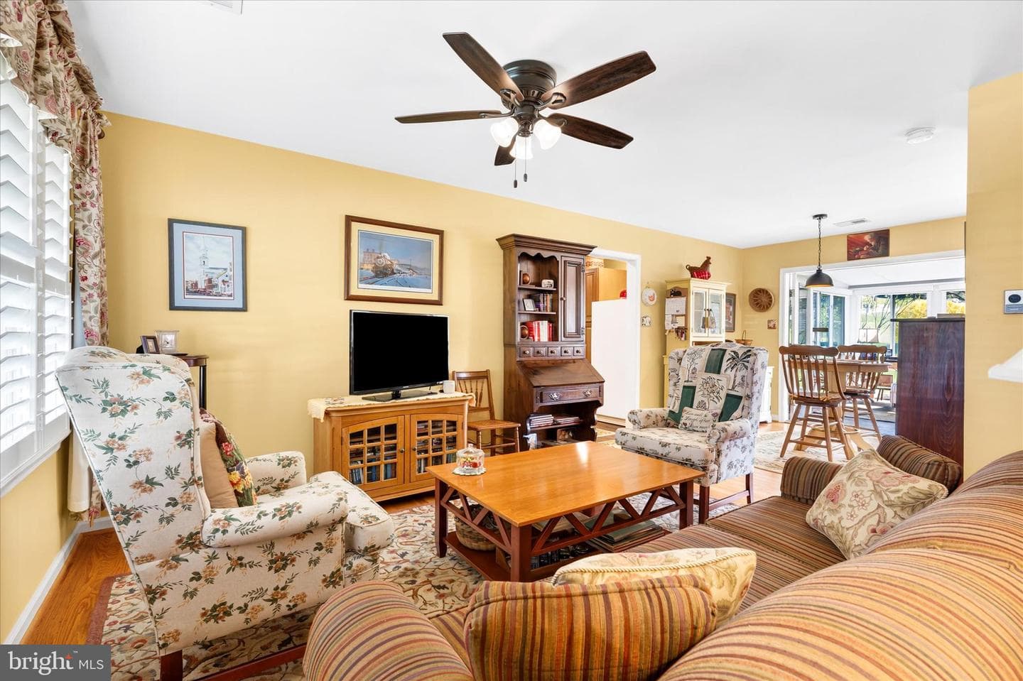 2 Lombardy Drive photo 14
