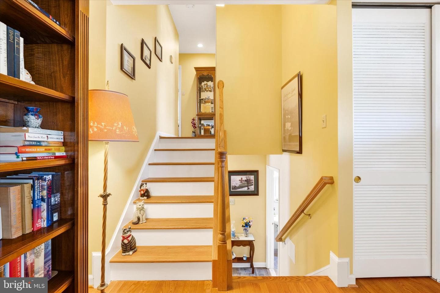 2 Lombardy Drive photo 17