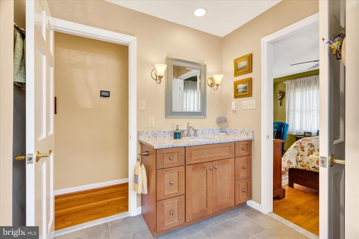 2 Lombardy Drive photo 22