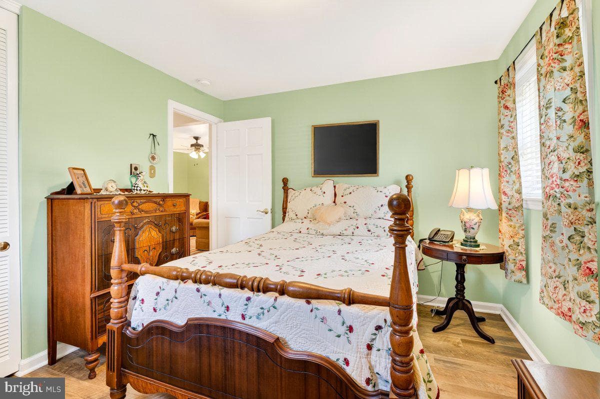 2 Lombardy Drive photo 31