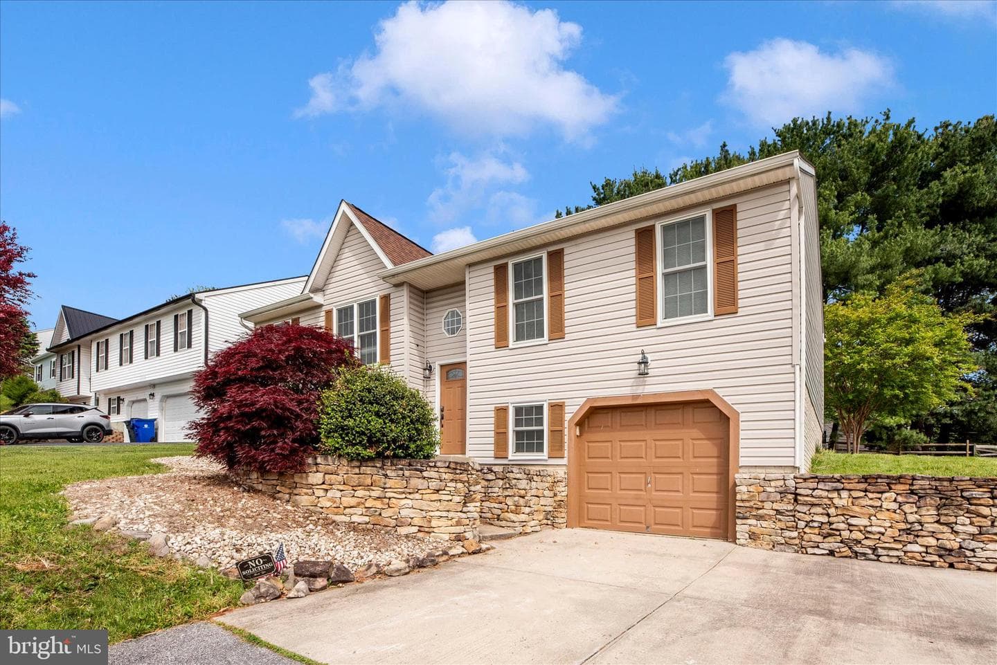 127 Sunhigh Drive photo 2