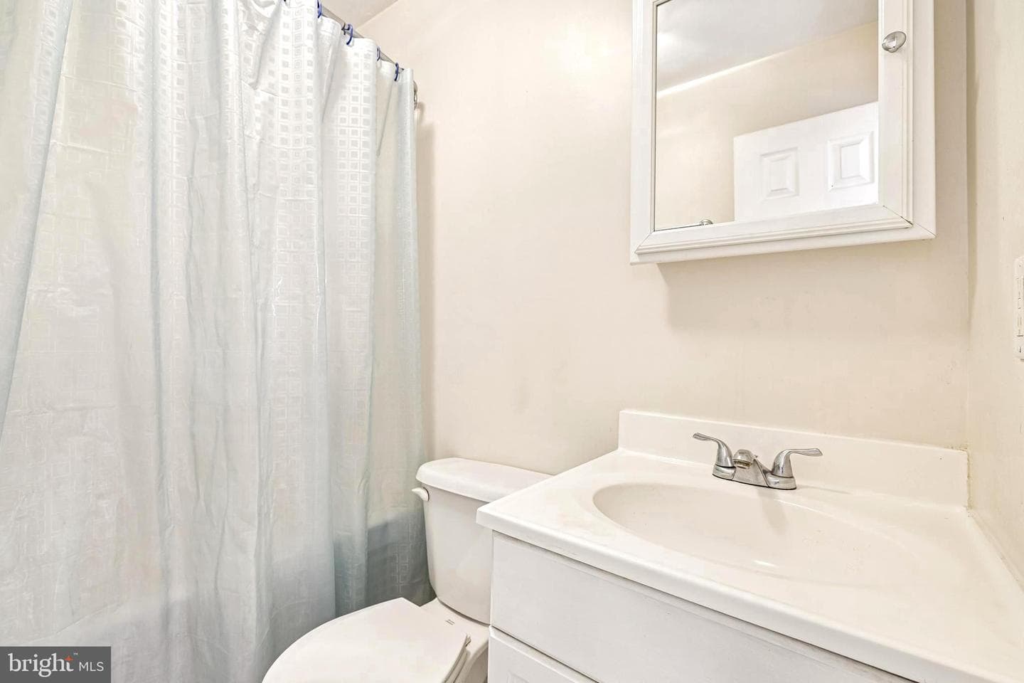 9 Heritage Lane photo 12