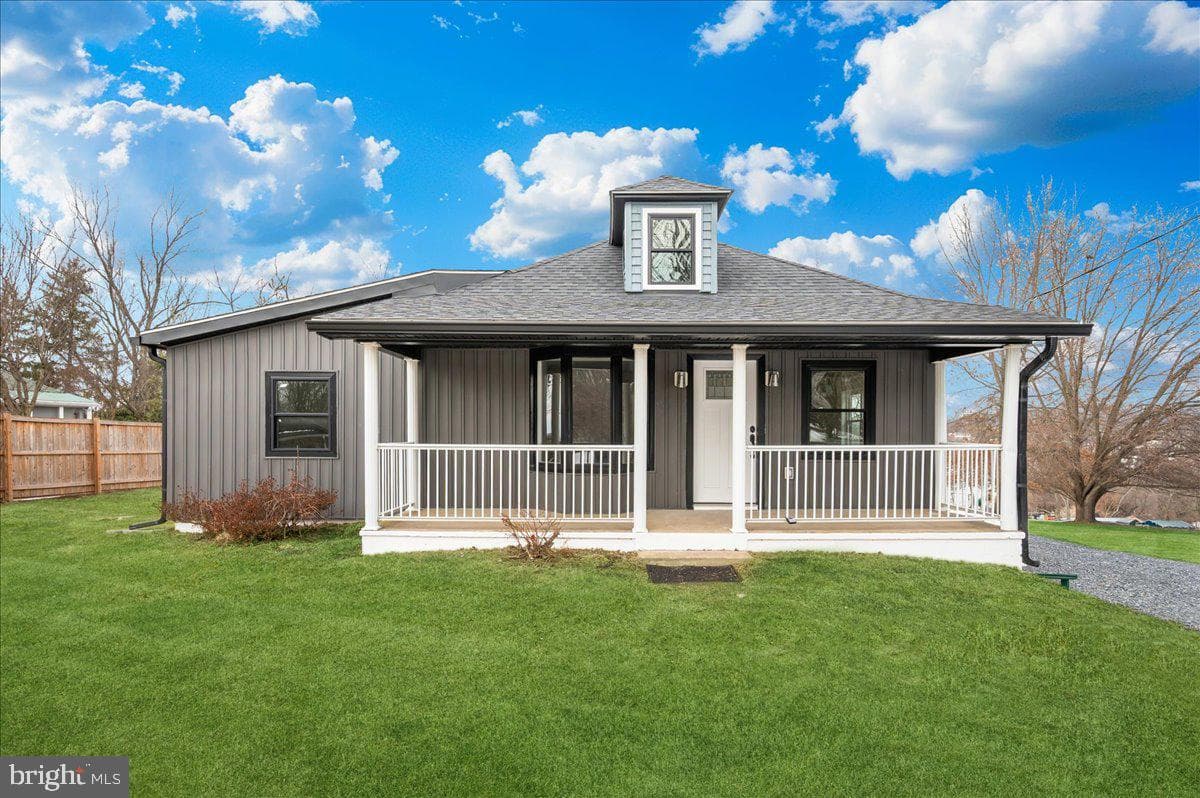 9932 Kelly Road photo 1