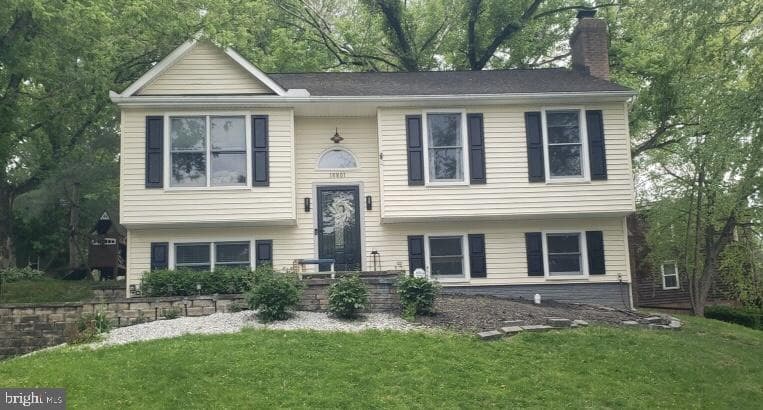 10801 Glade Court photo 1