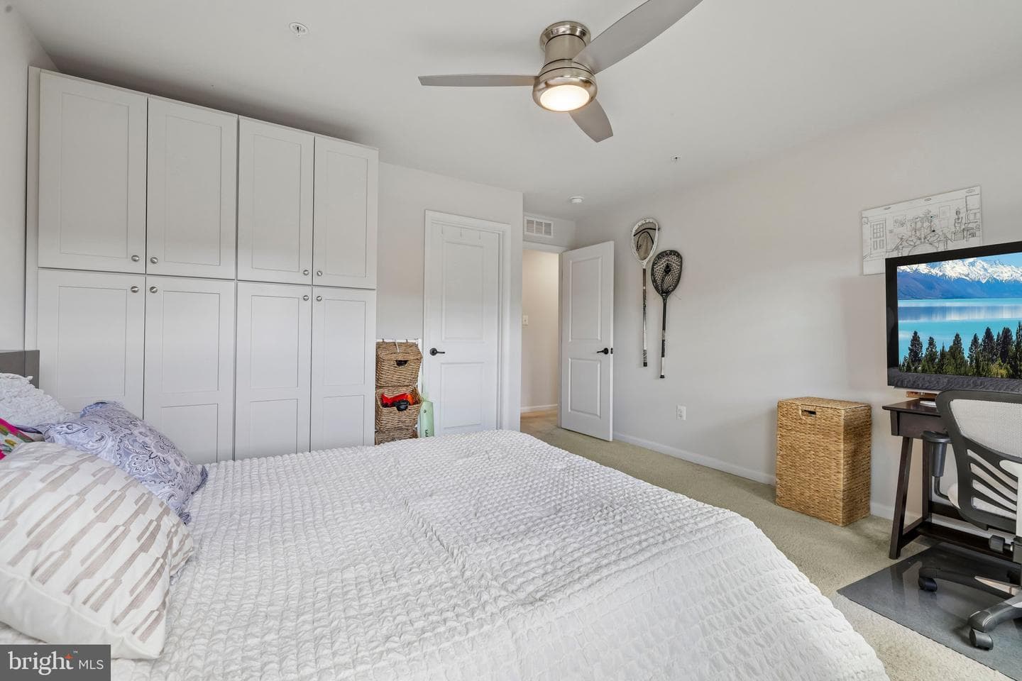 10064 Hutzell Street photo 36