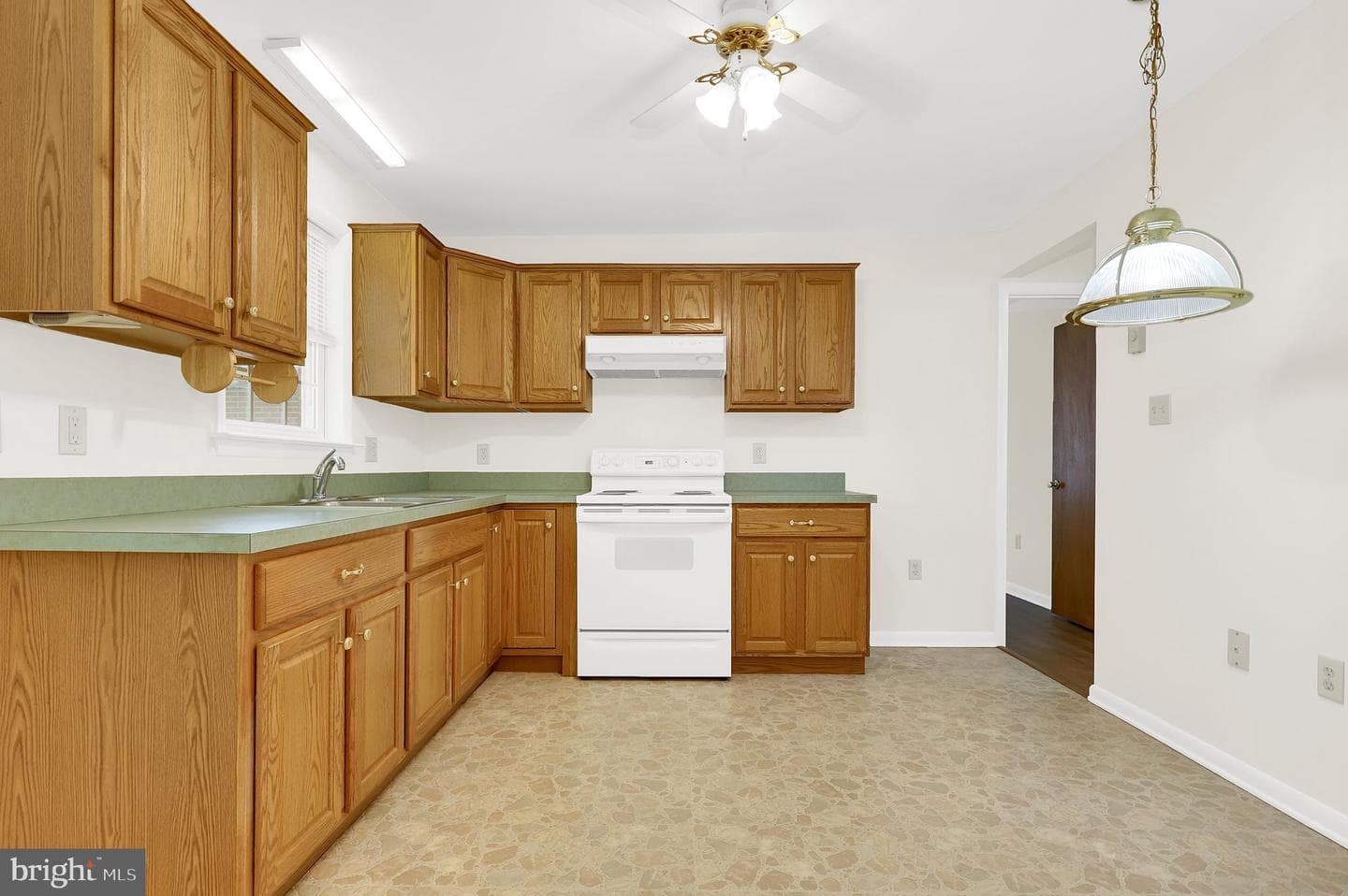 5827 Etzler Road photo 29