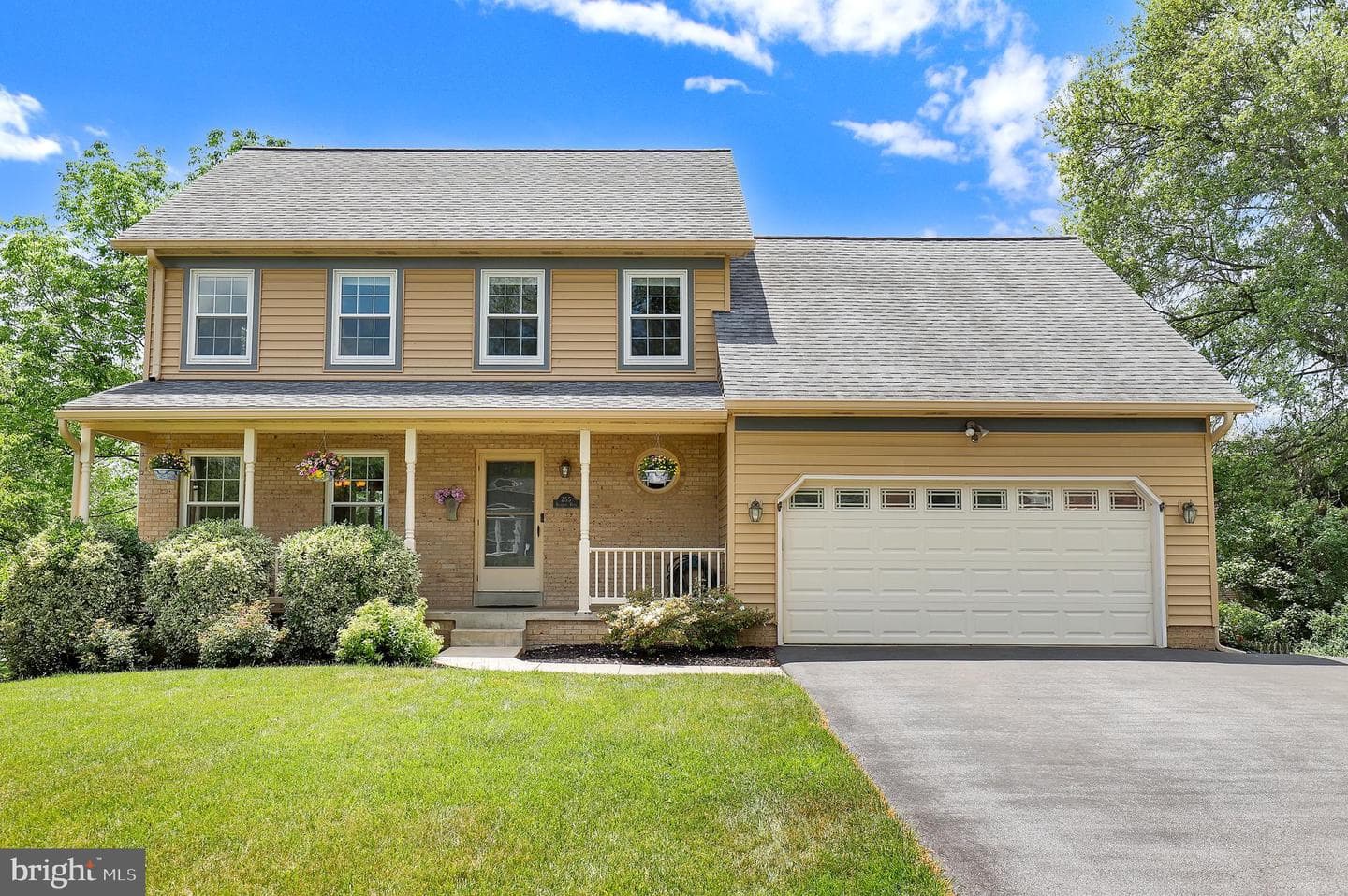 255 Braeburn Drive photo 2