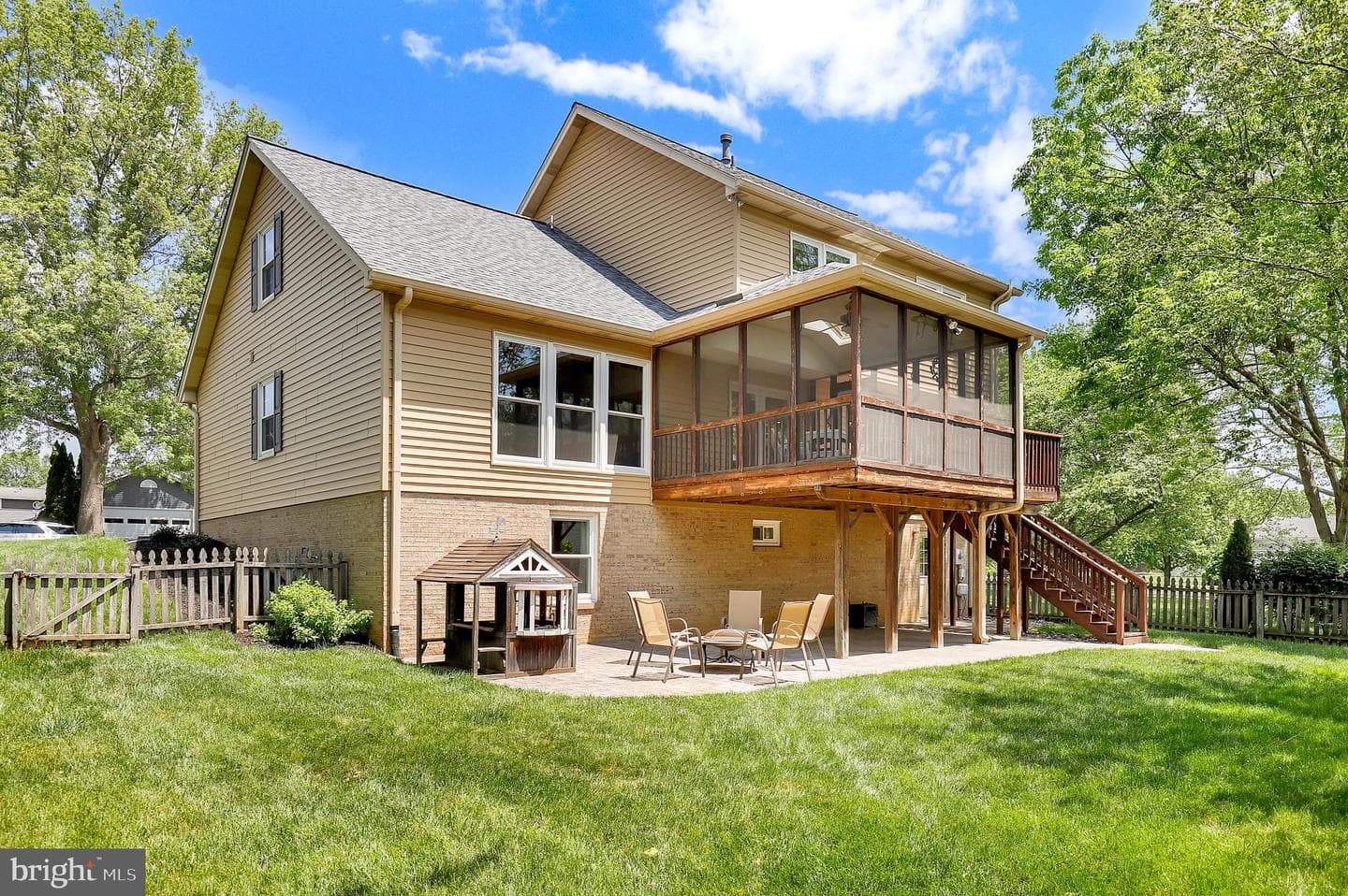 255 Braeburn Drive photo 45