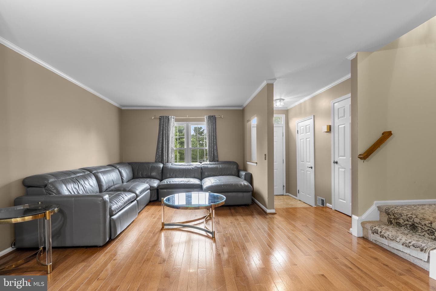 7069 Bradshaw Court W photo 5