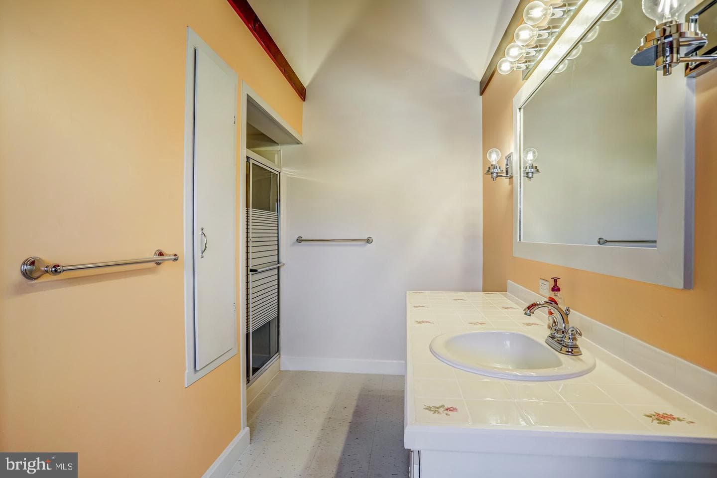 5605 Jefferson Blvd photo 12