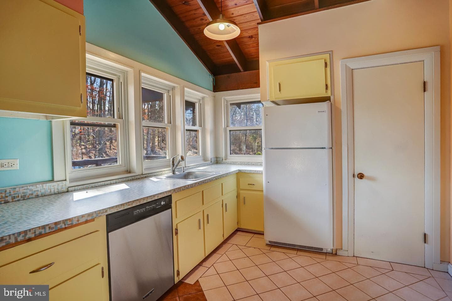 5605 Jefferson Blvd photo 7