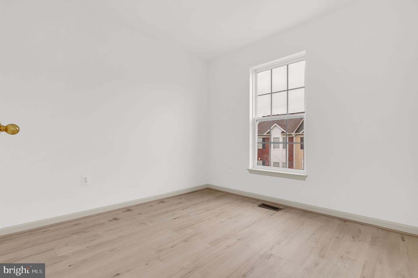 2495 Lakeside Drive photo 27
