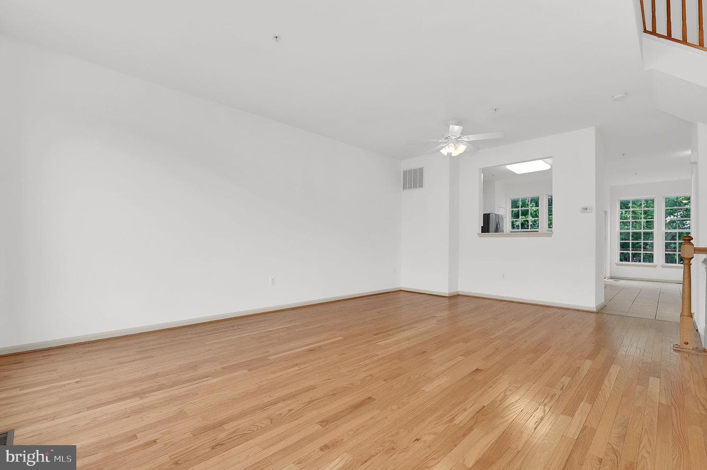 2495 Lakeside Drive photo 4