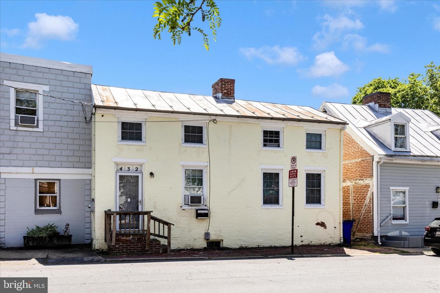 432 N Bentz photo 26