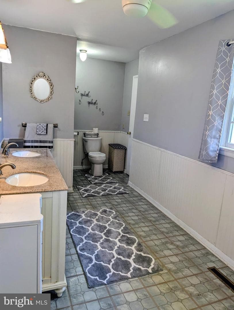 8111 Overlook Court photo 12