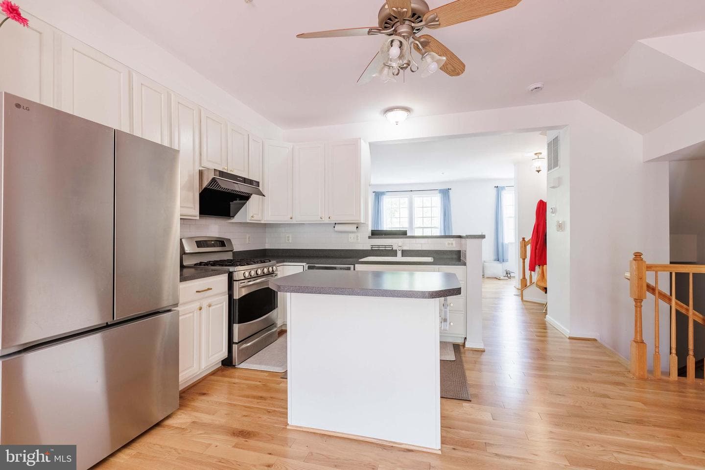 3638 Singleton Terrace photo 12