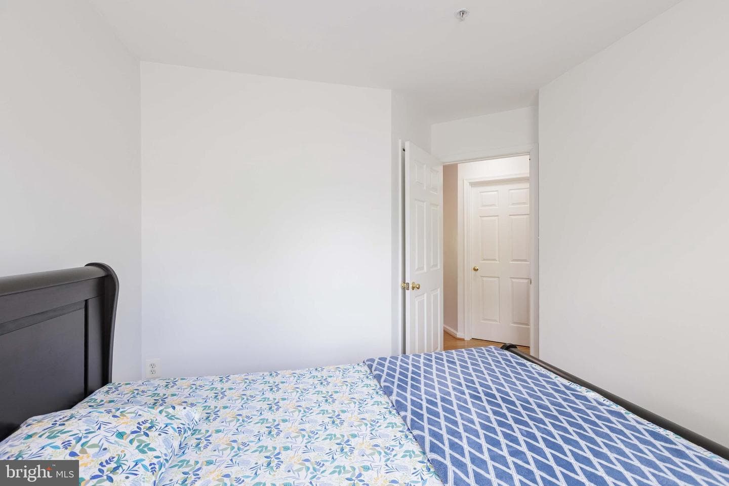 3638 Singleton Terrace photo 30
