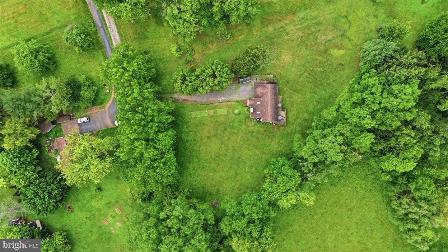 12763 Bunker Hill Road photo 45