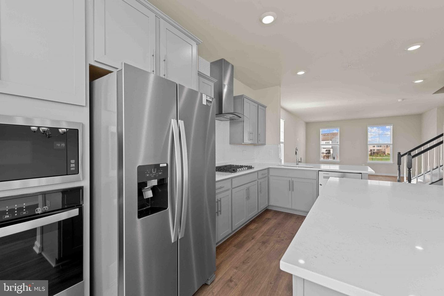 395 Ensemble Way photo 11
