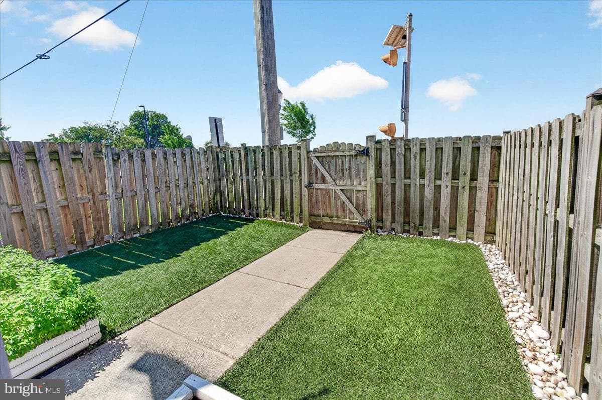 541 Ellrose Court photo 48