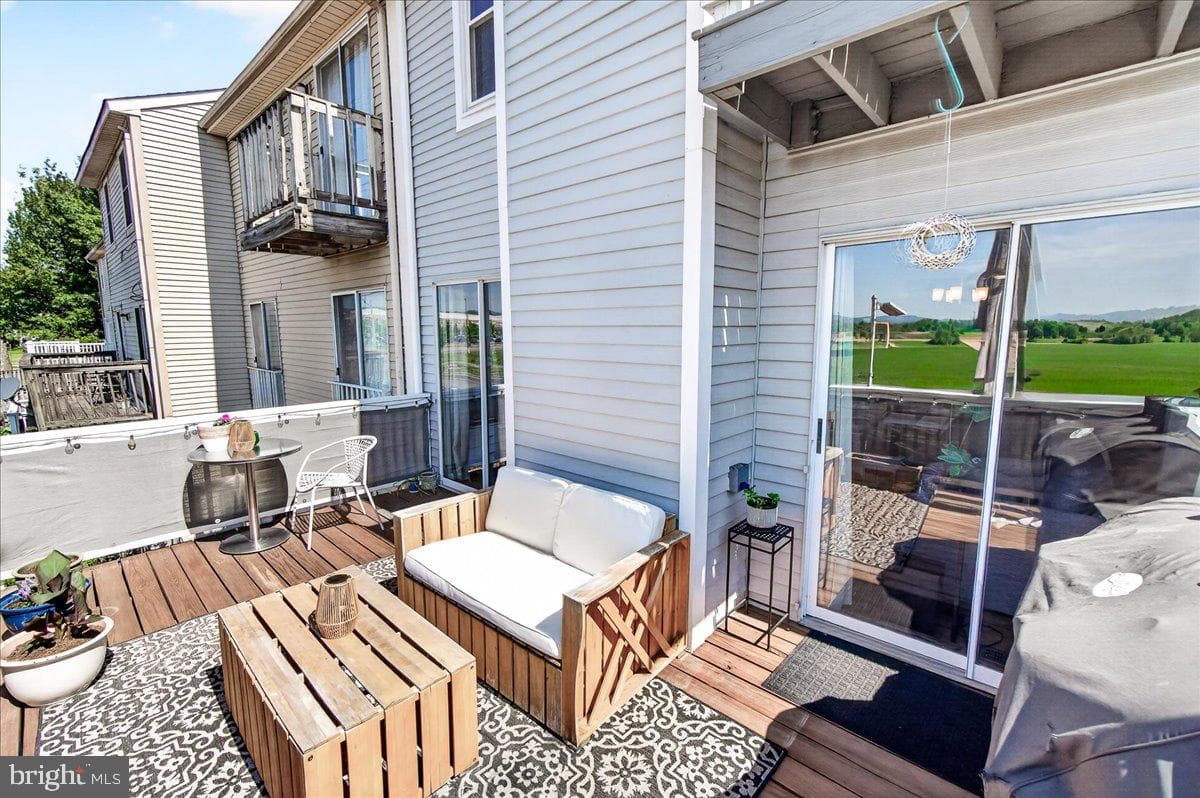 541 Ellrose Court photo 56
