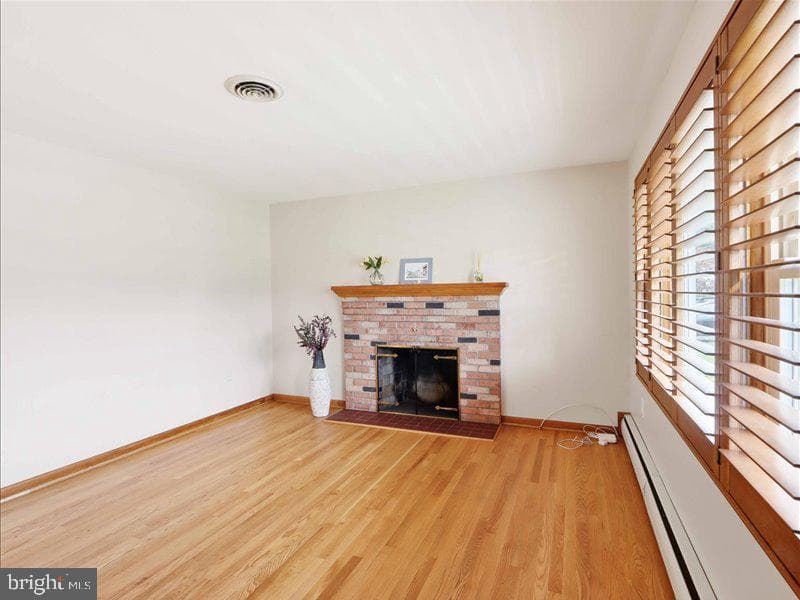 112 Locust Court photo 5