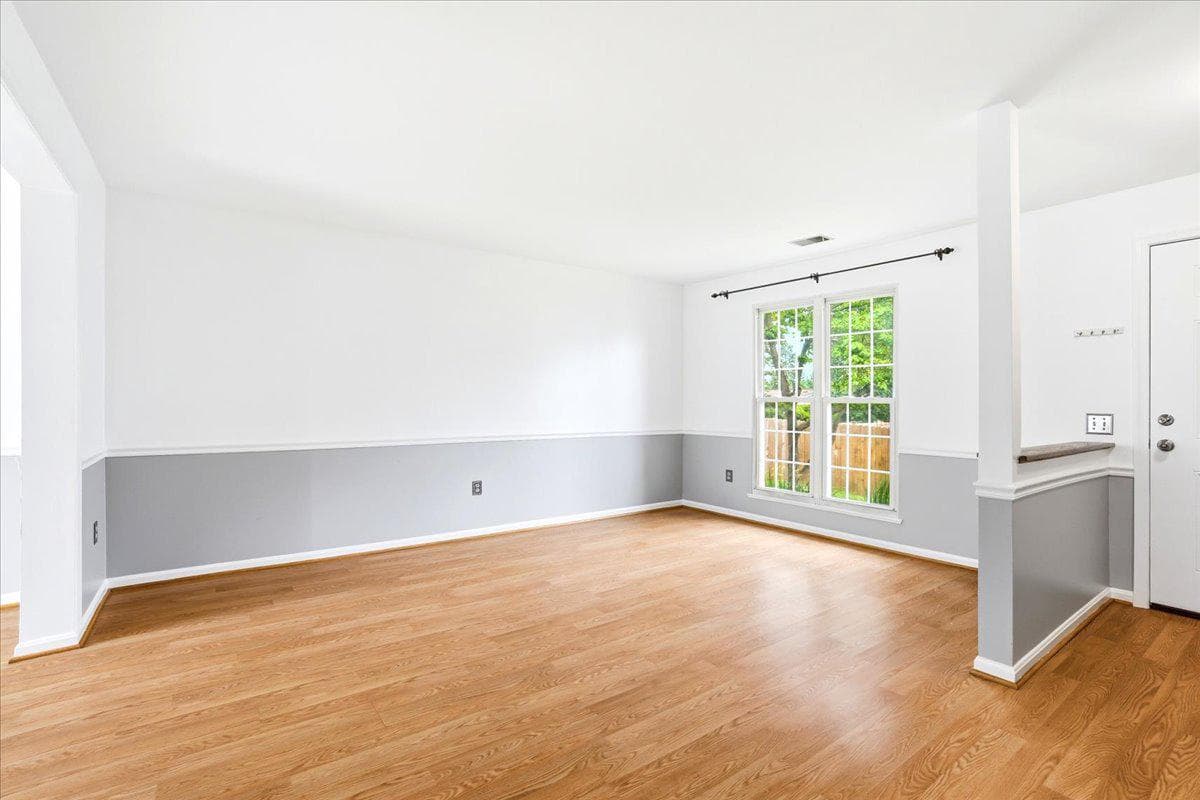 5735 Sunset View Lane photo 4