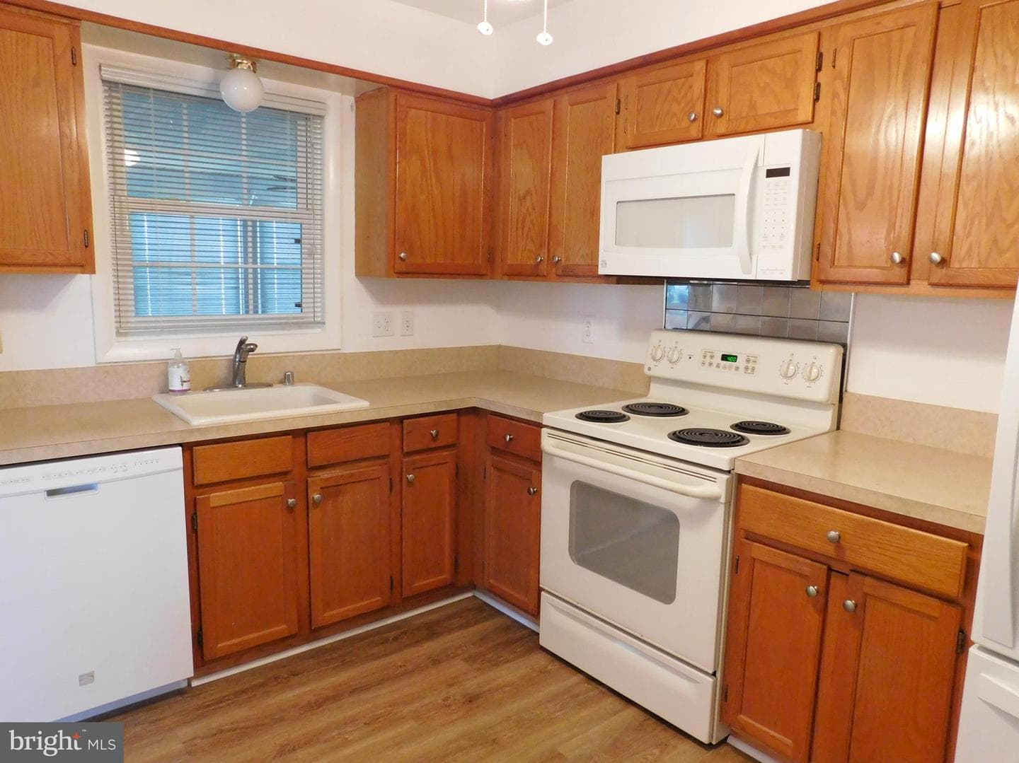 6985 Arbor Drive photo 10