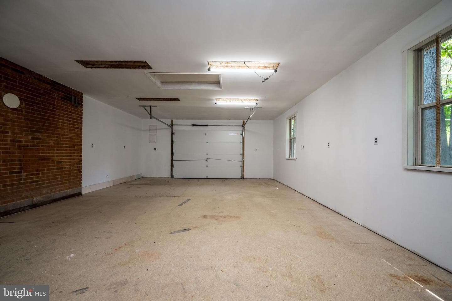 4420 Highboro Drive photo 46