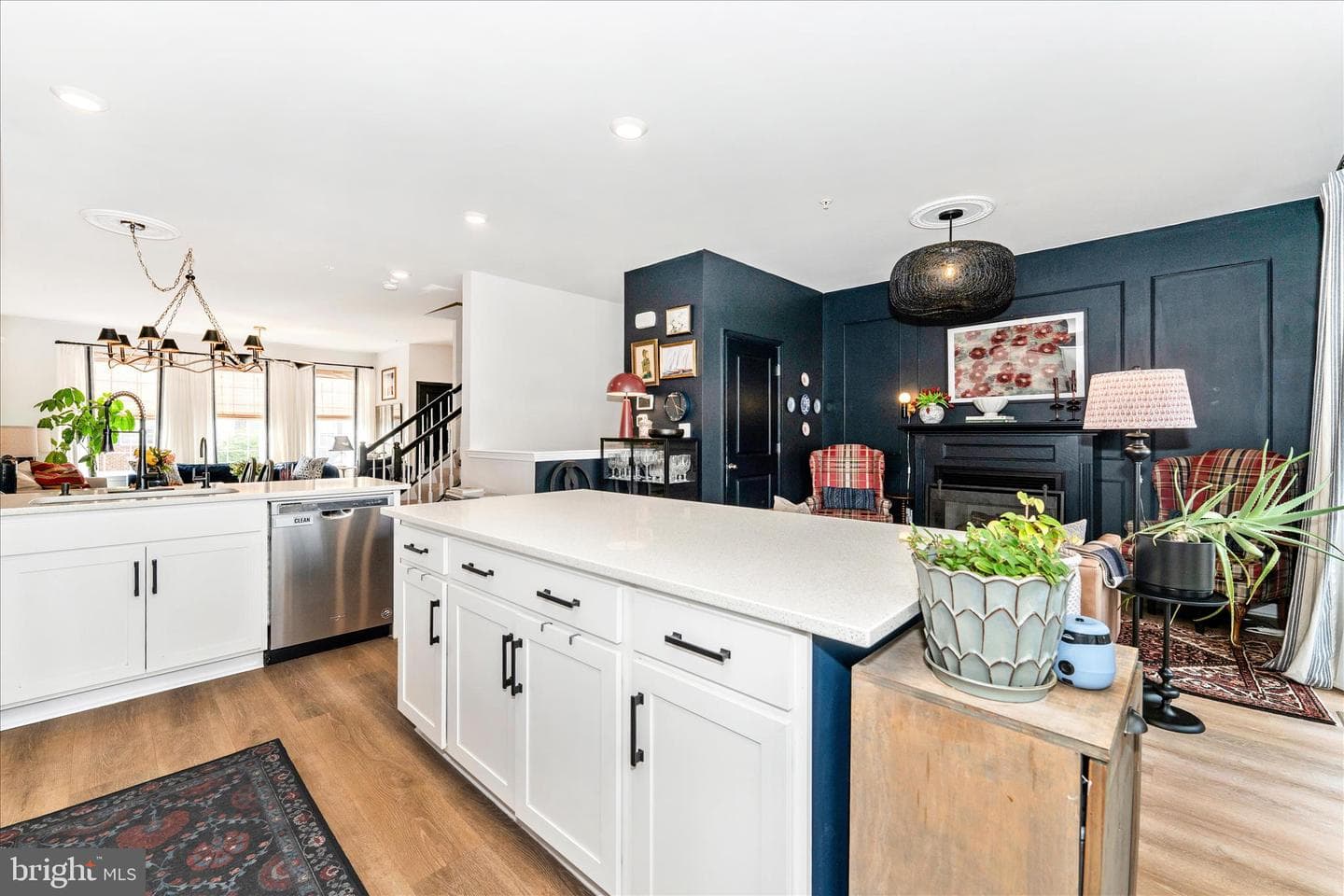5125 Ironsides Drive photo 17