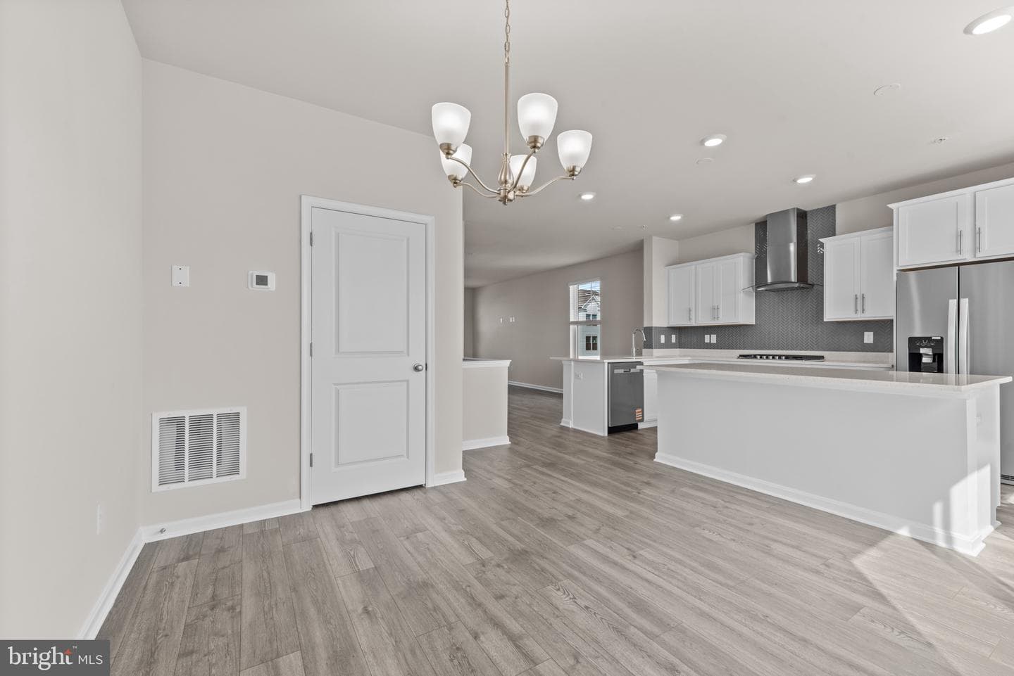 393 Ensemble Way photo 11