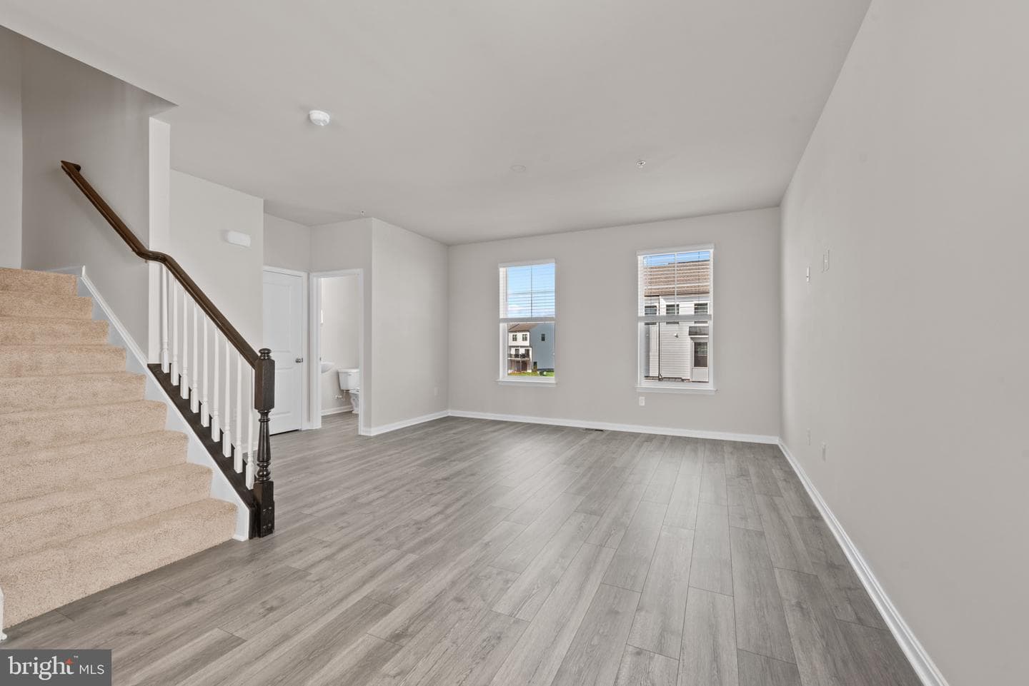 393 Ensemble Way photo 17