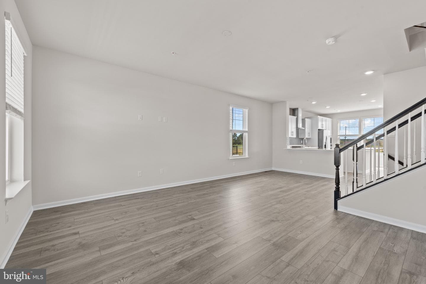 393 Ensemble Way photo 20