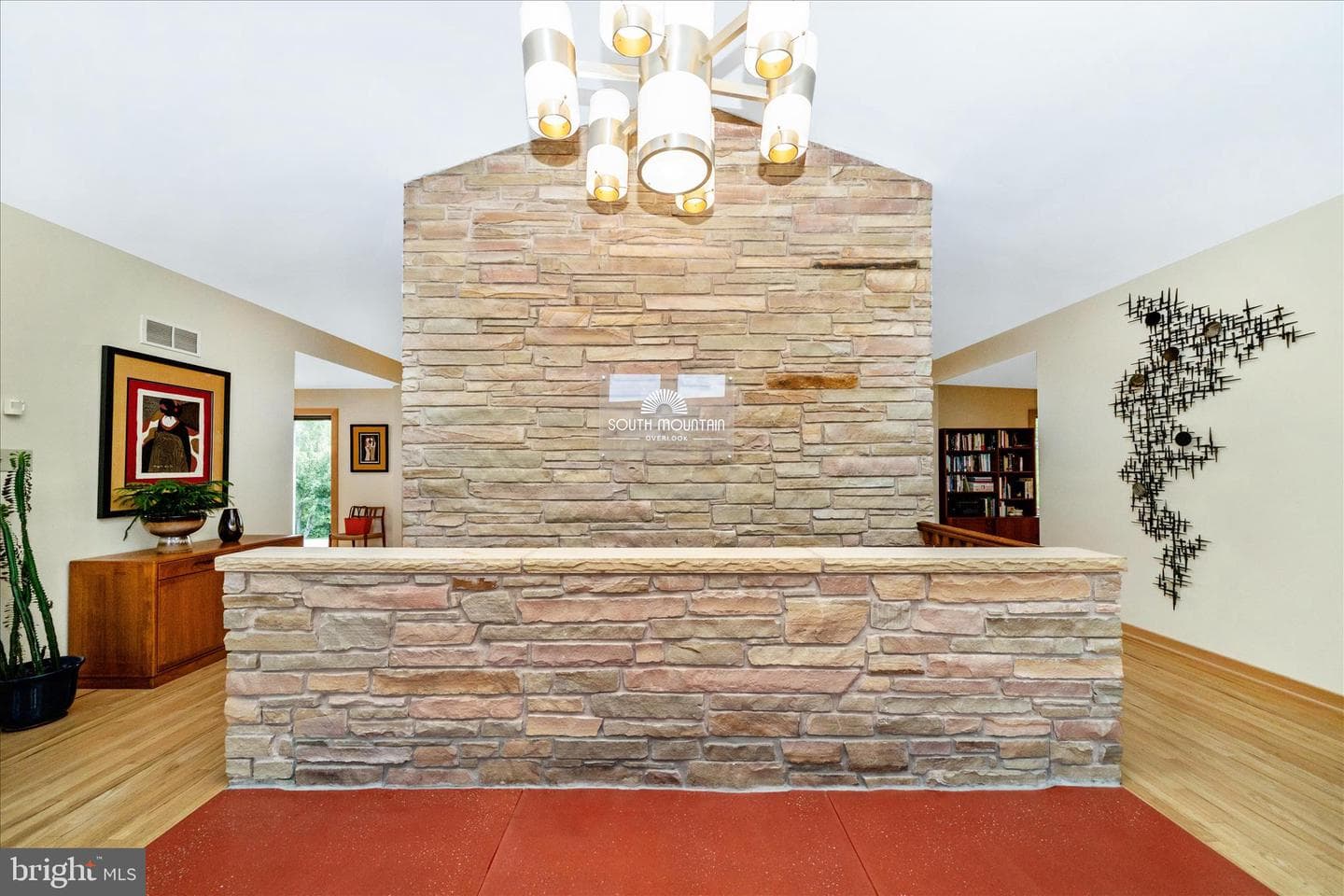 9237 Frostown Road photo 4