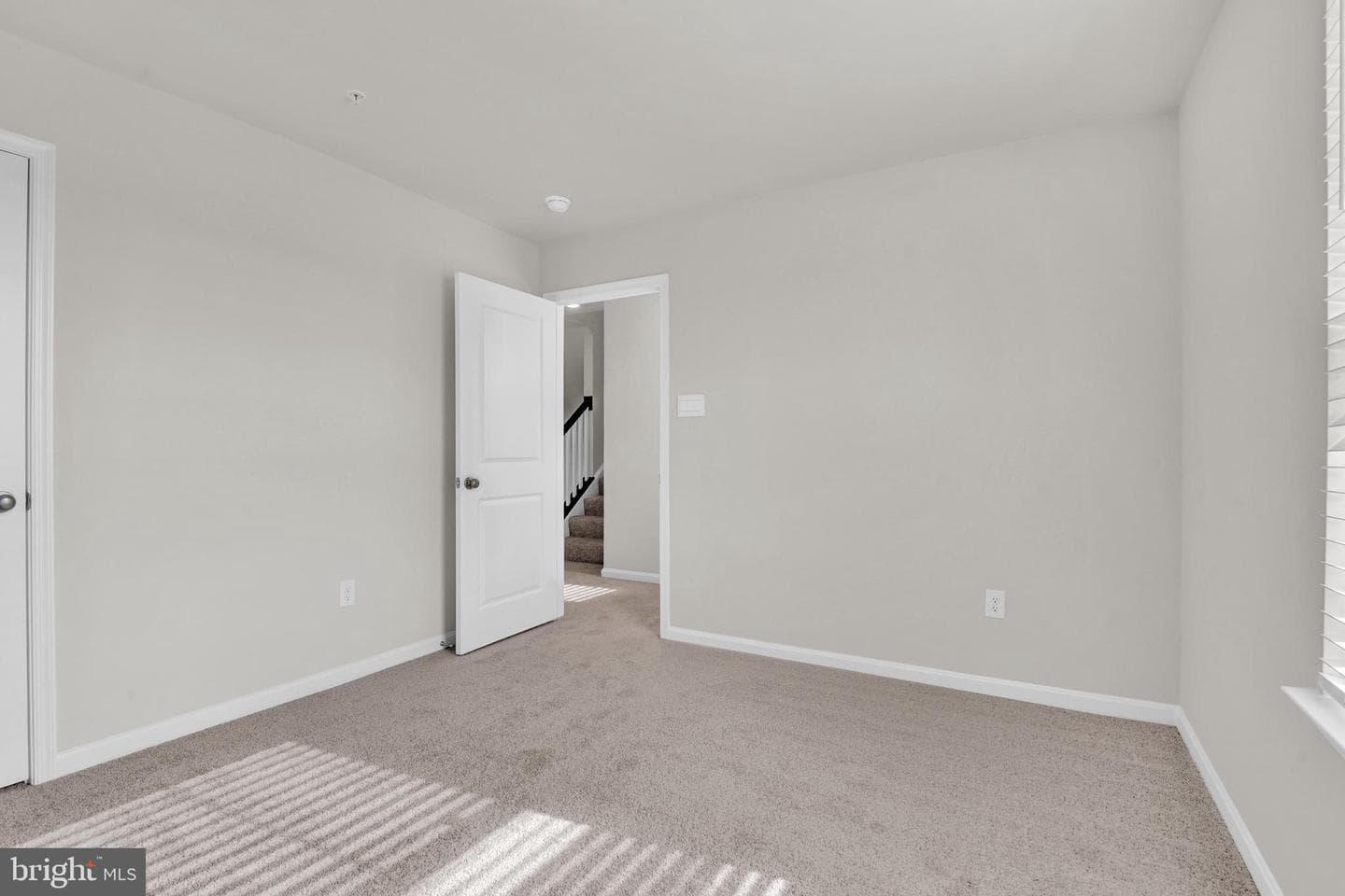 456 Hanson St photo 14